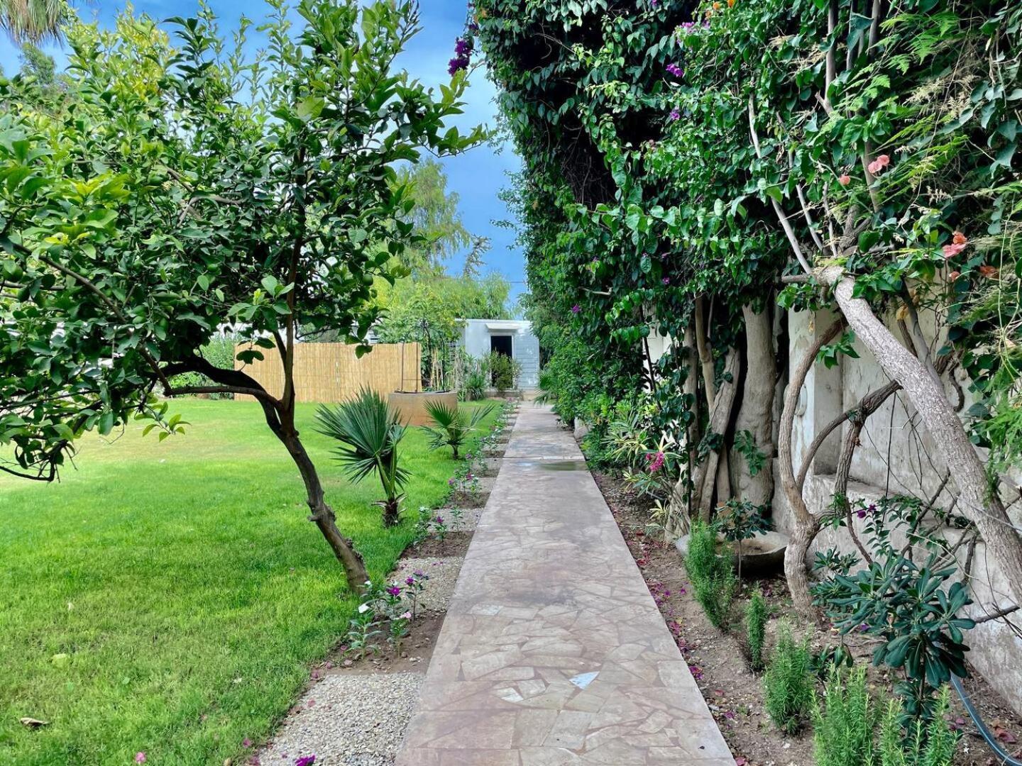 Au Bout Du Jardin Villa Karthágo Kültér fotó